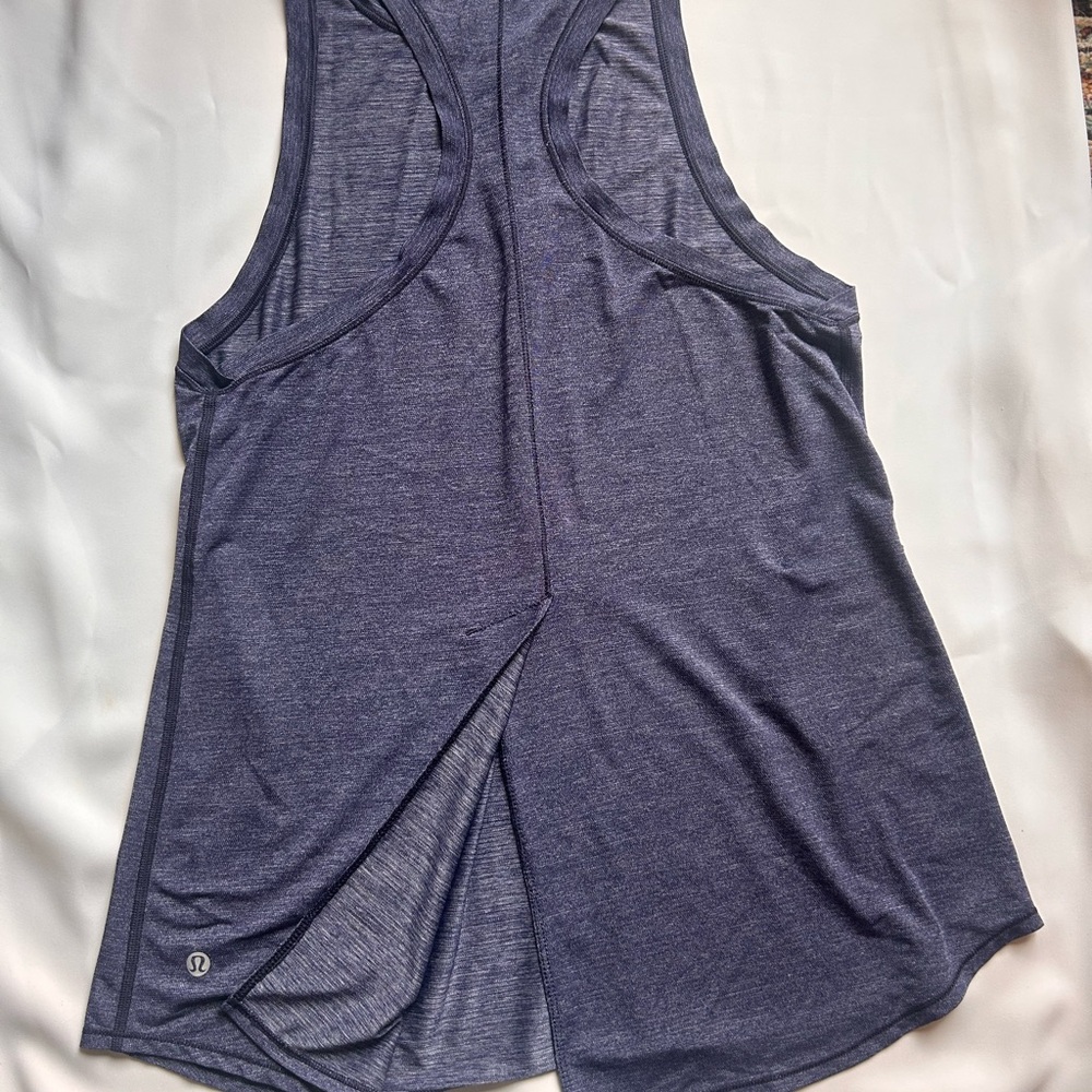Lululemon BUNDLE! 2 tops! Navy blue and charcoal Tank Tops/workout tanks - Picture 5 of 7